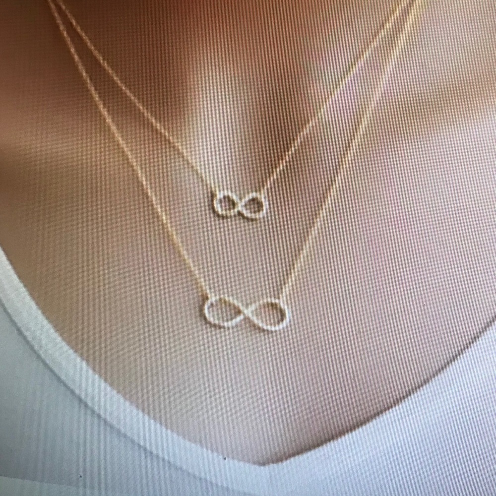 Double infinity Gold necklace Cute!